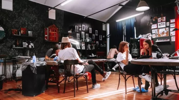 Тату салон "Backstage Tattoo Studio"