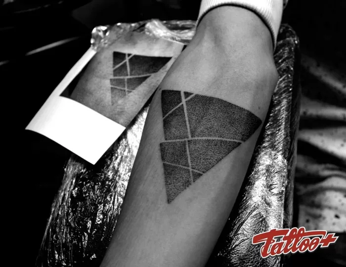 Студия татуировки и пирсинга "Tattoo+"
