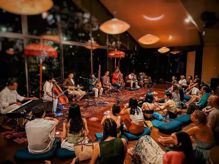 Студия Йоги «The Yoga Barn»