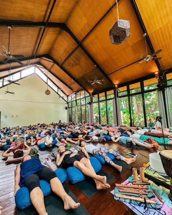 Студия Йоги «The Yoga Barn»