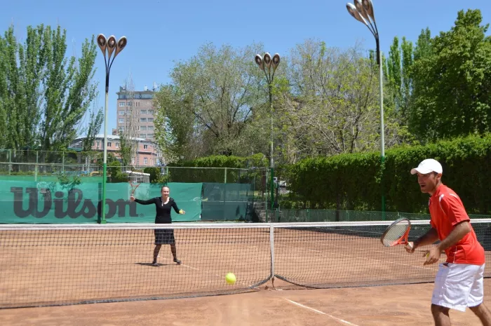 Теннисный корт "Ararat Tennis Club"