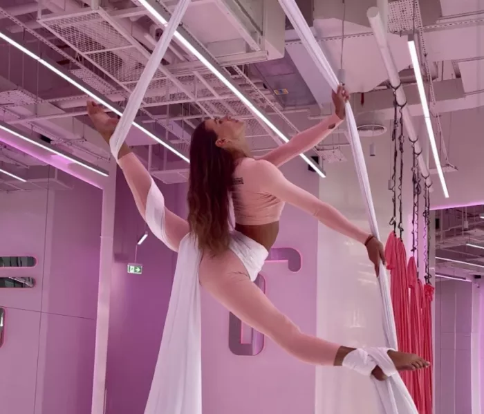 Акробатика «TOPSTRETCHING Downtown»