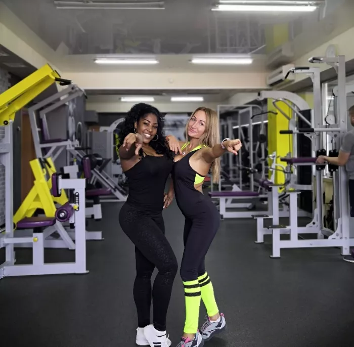 Фитнес-клуб "UGYM"