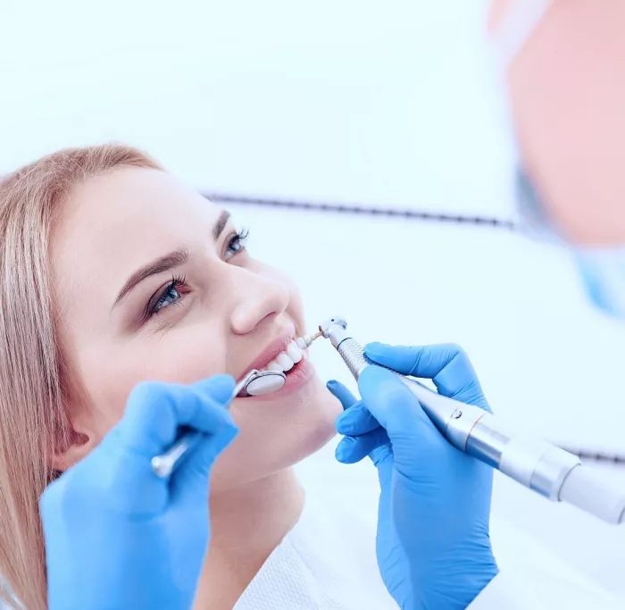 Стоматологическая клиника "DENT Aligners"