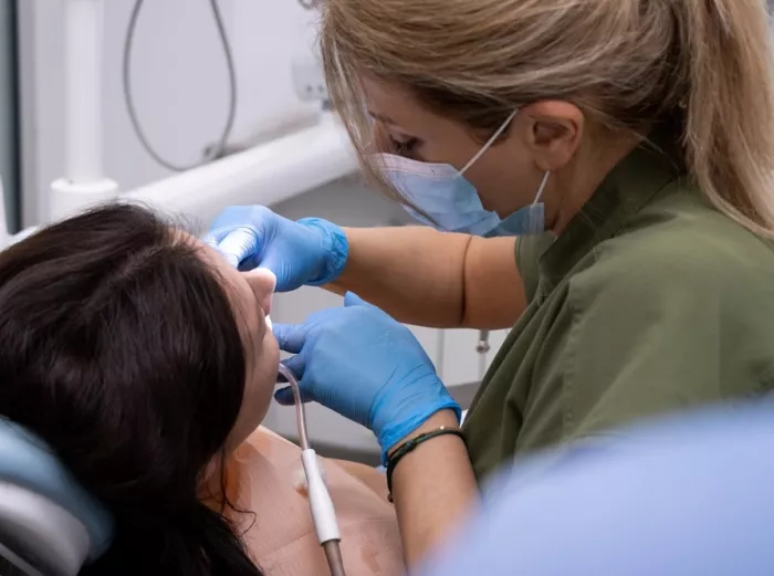 Стоматологическая клиника "Yerevan Dental Clinic"