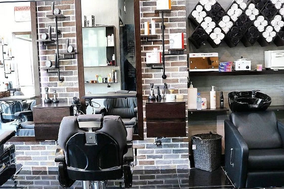 Салон красоты "Curl & Sparkle Beauty Salon"