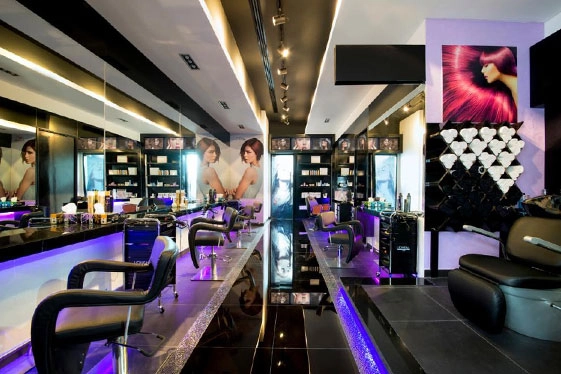 Салон красоты "Curl & Sparkle Beauty Salon"