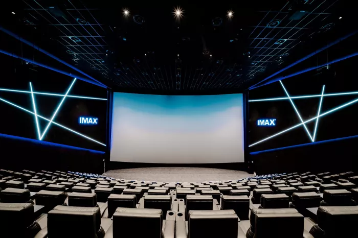 Кинотеатр "Vox Cinemas"
