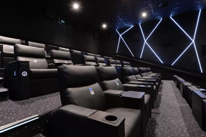 Кинотеатр "Vox Cinemas"