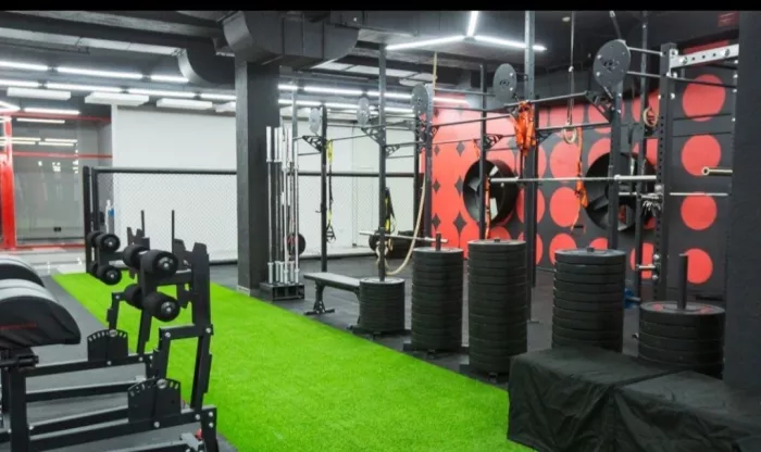 Фитнес клуб "Unlimited Fitness"