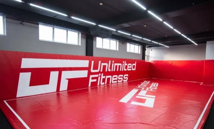 Фитнес клуб "Unlimited Fitness"