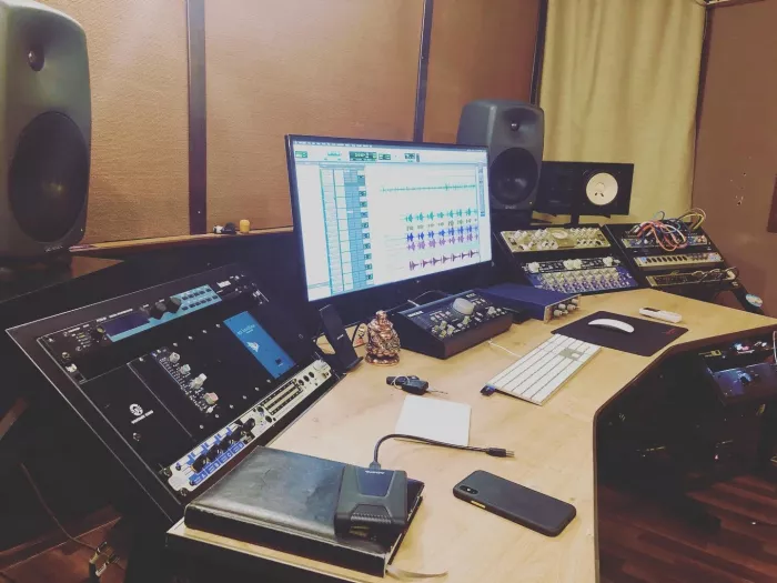Студия звукозаписи "Alpha Sound Recording Studio"