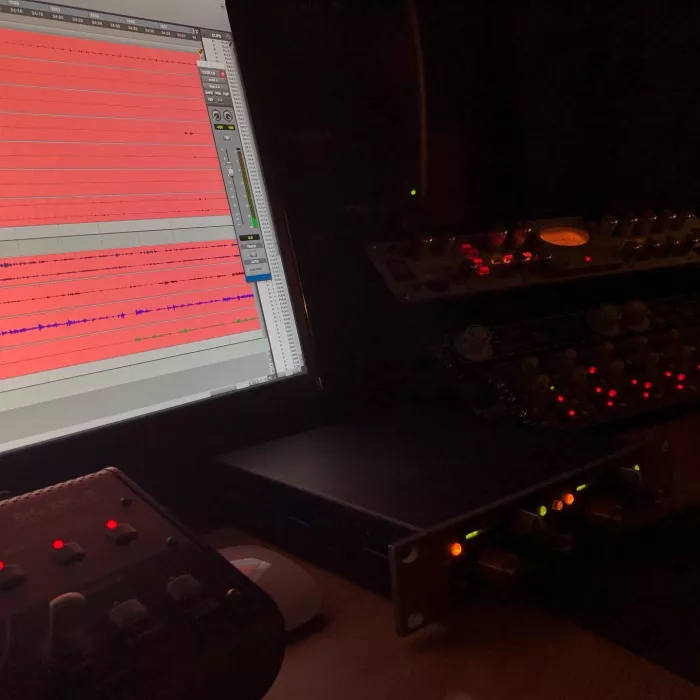 Студия звукозаписи "Alpha Sound Recording Studio"