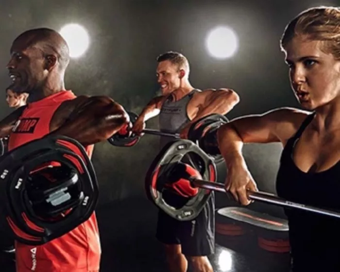 Фитнес клуб с бассейном "Fresh fitness" На Дзержинского
