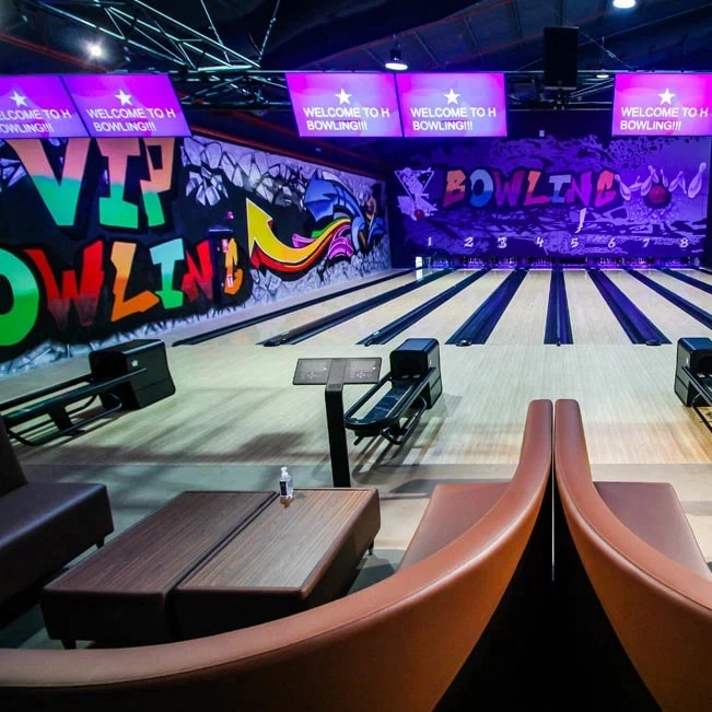Боулинг-клуб "H Bowling Center"