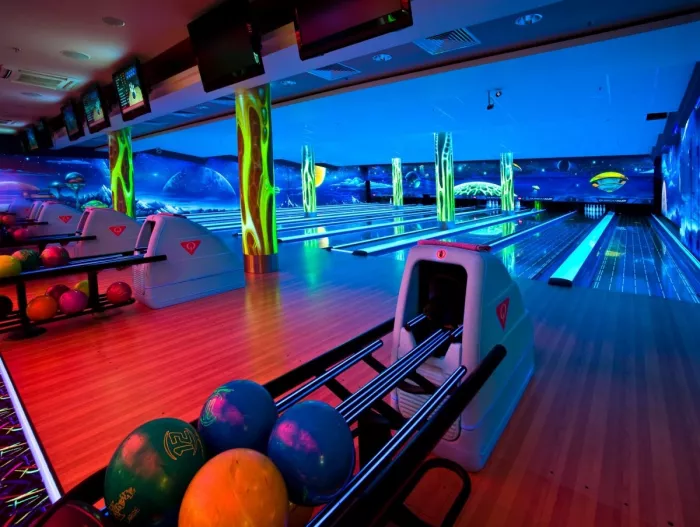 Боулинг-клуб "Yalla! Bowling Club"