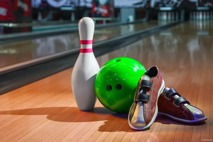 Боулинг-клуб "Lanes & Games Bowling Club"