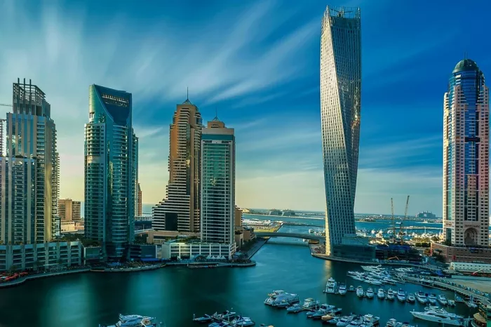 Городской пляж "Dubai Marina beach"