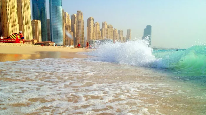 Городской пляж "Dubai Marina beach"