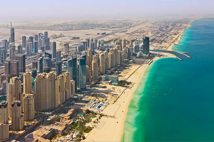 Городской пляж "Dubai Marina beach"