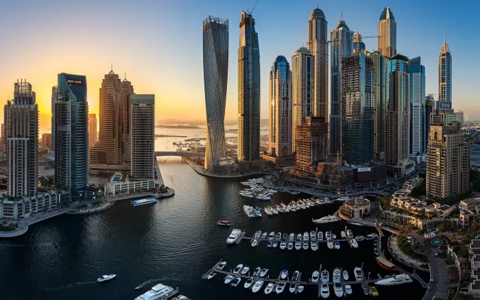 Городской пляж "Dubai Marina beach"
