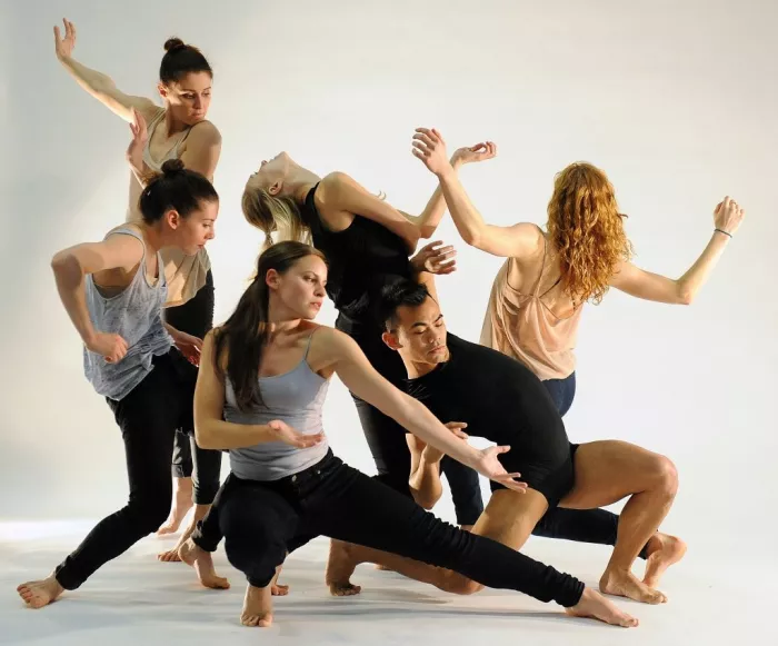 Школа танцев "The Buzz Dance Studio"
