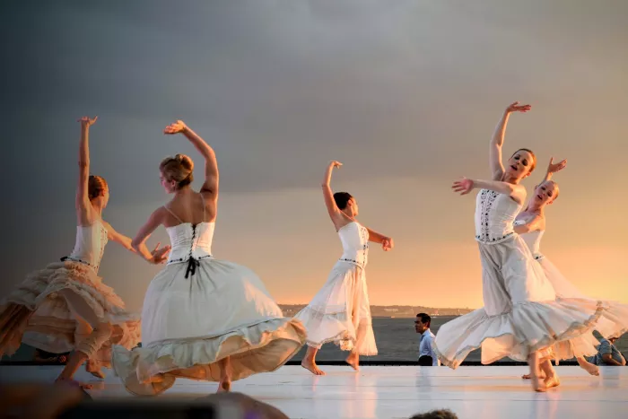 Школа танцев "Yas Music & Dance"