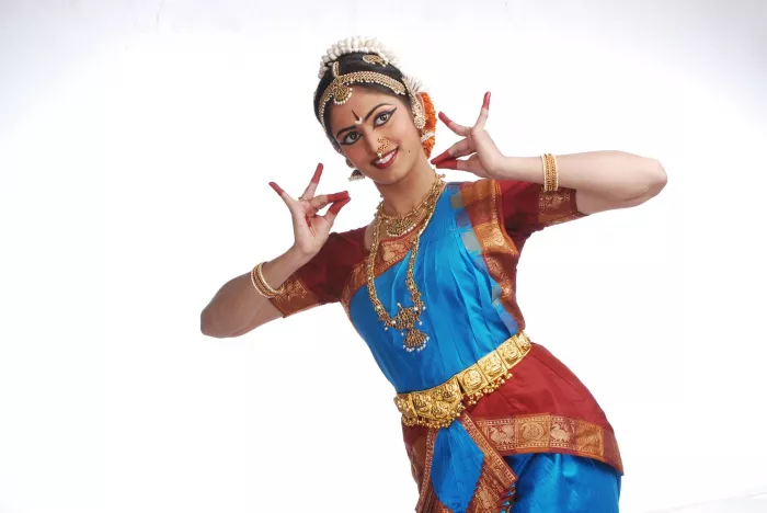 Школа танцев "Aadi Shakti Music & Dance"
