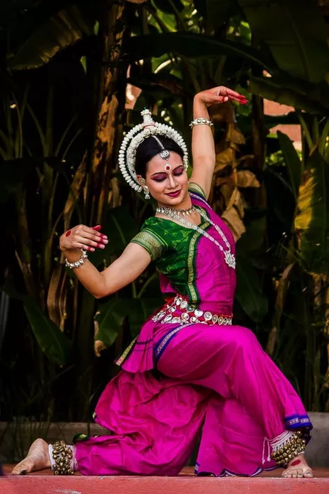 Школа танцев "Aadi Shakti Music & Dance"