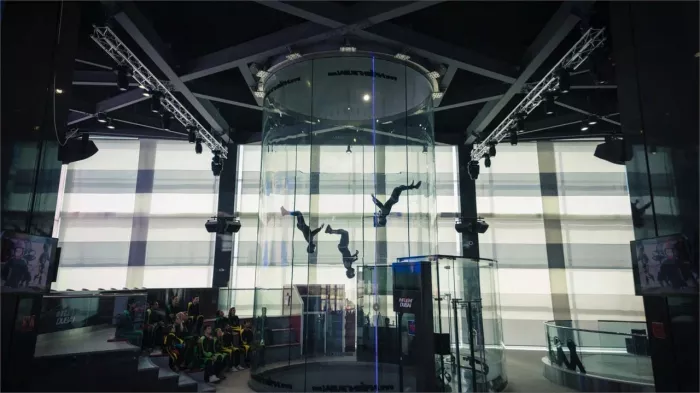 Аэроклуб "Inflight Dubai Indoor Skydiving"