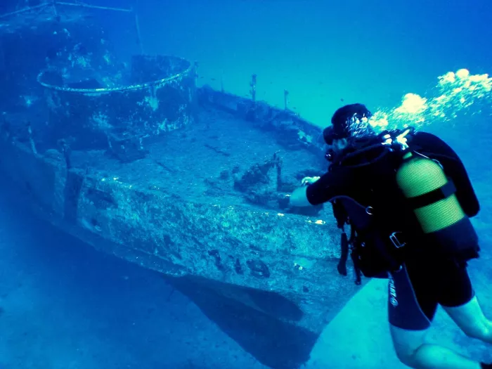 Дайвинг "Desert Sports Diving Club"