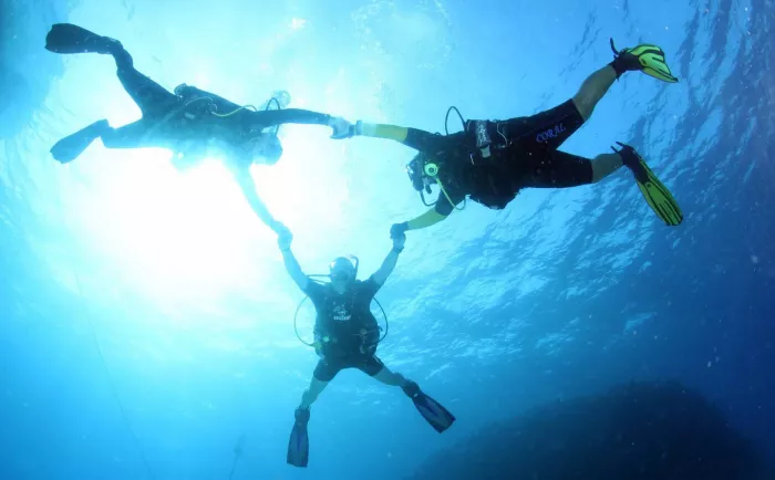 Дайвинг "Desert Sports Diving Club"
