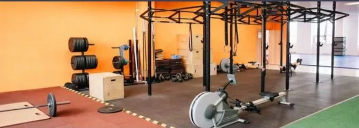 Фитнес центр "Golden Gym"