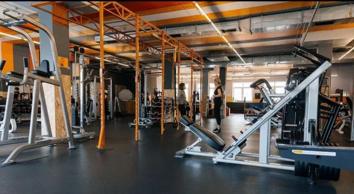 Фитнес центр "Golden Gym"