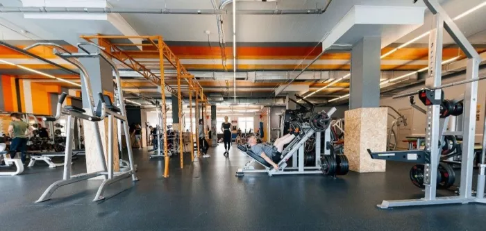 Фитнес центр "Golden Gym"