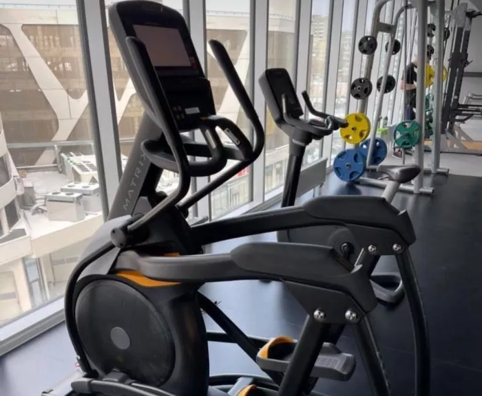 Фитнес клуб "XFIT"