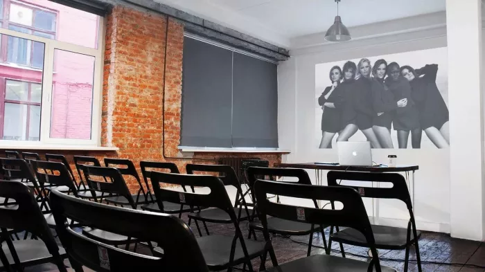 Модельное агентство "Eyes Model School"
