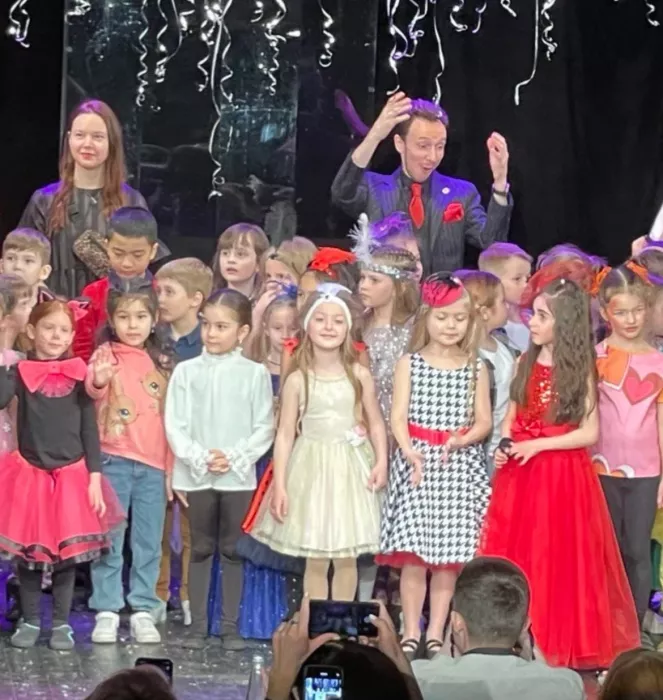 Школа моделей для детей "RosKids"