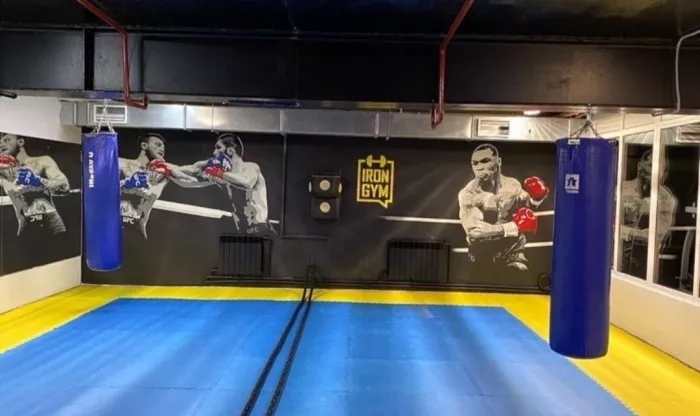 Фитнес клуб " IRON GYM"