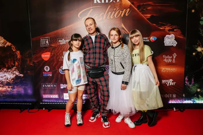 Модельное агентство "Podium Star Kids"
