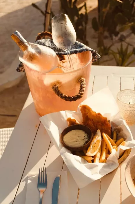 Пляжный Клуб «Sandy Bay»