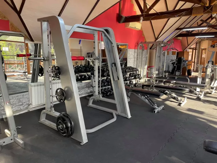 Фитнес-клуб "Action Fitness"