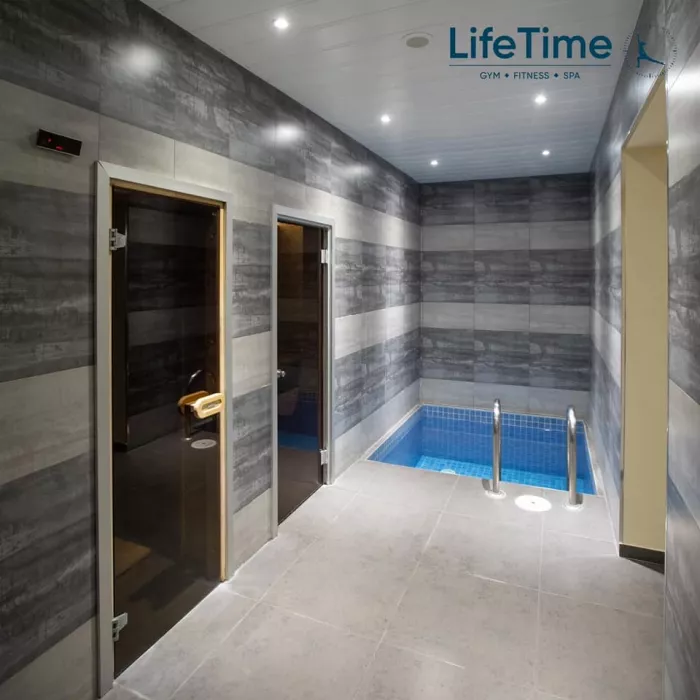 Фитнес-клуб " Life Time Premium"