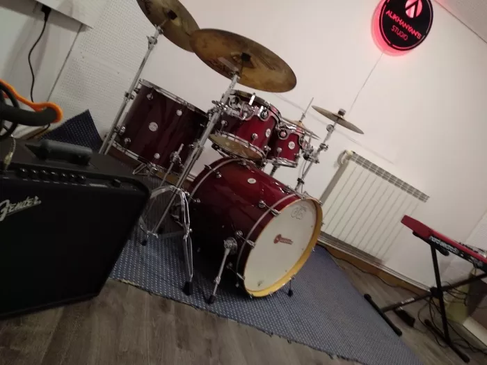 Студии звукозаписи "Alikhanyan's Studio"