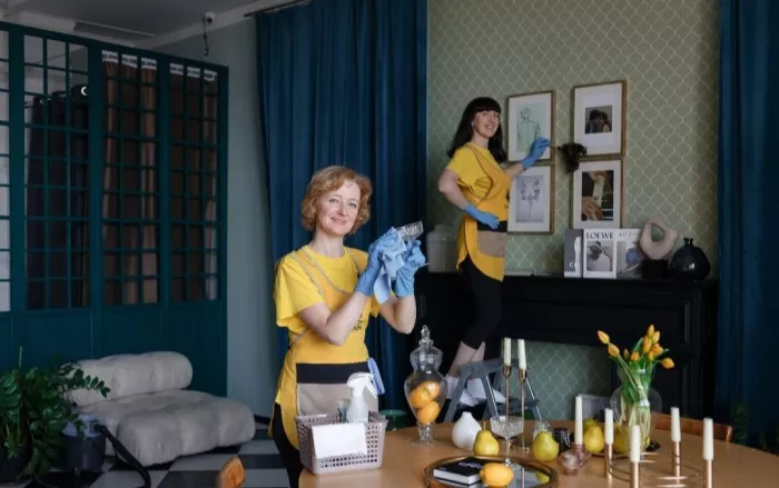 Клининговая компания "Cleaning Bees"