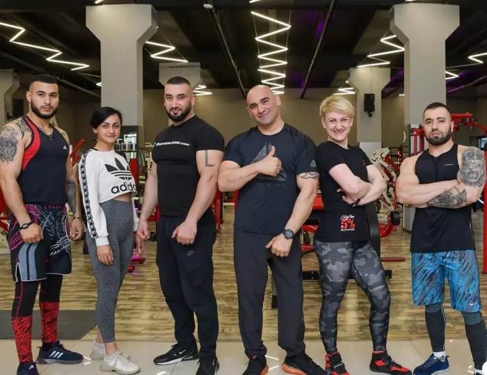 Тренажерный зал "The One Gym"