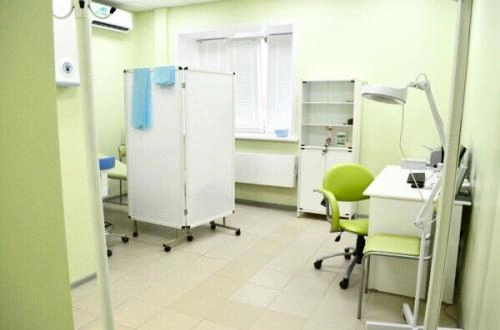 ​Медицинский центр "Двадцать первый век" на Выборной