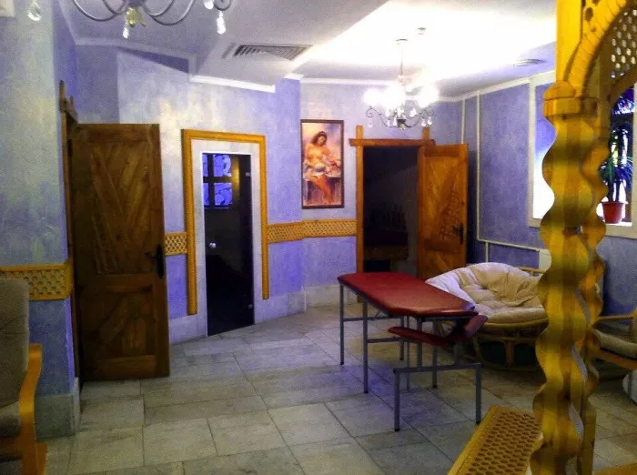 Бани Континента
