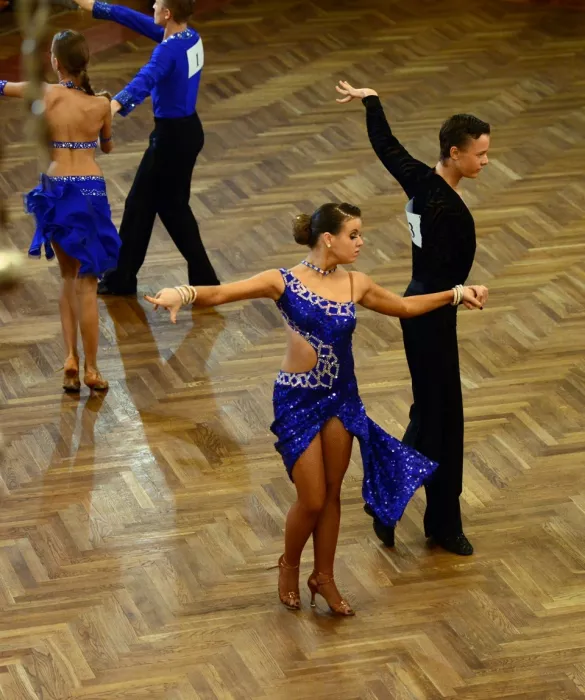 Школа современных танцев "Gloria Dance Club"