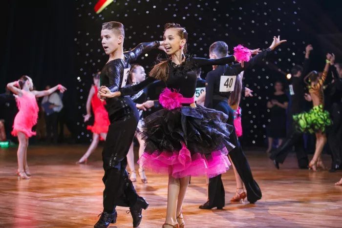 Школа современных танцев "Gloria Dance Club"